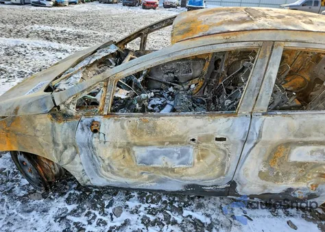 2013 Ford Fiesta Se z USA, uszkodzony, nr VIN 3FADP4BJ7DM222800